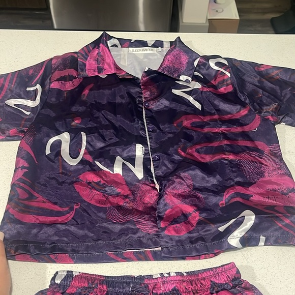 Sleep Wrld Short Set - Picture 3 of 6